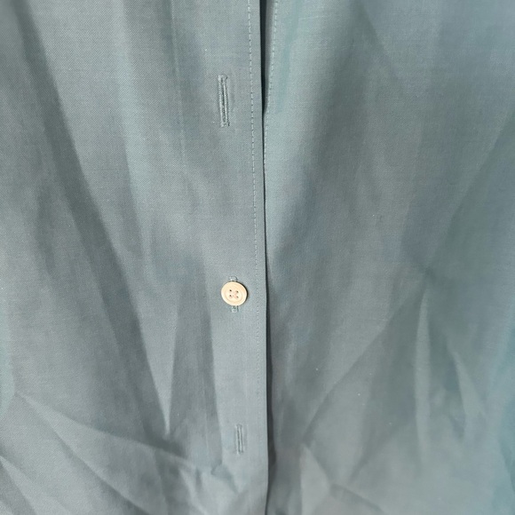 EUC Eddie Bauer Aqua Blue Button-Up Shirt, Wrinkle Resistant, Sz XL - Picture 4 of 7